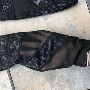 WUNDER UNDER TECH MESH 2